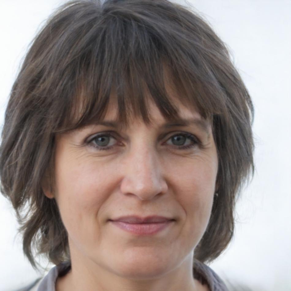 Professional headshot of Kanjana Thanakit, database developer and program graduate
